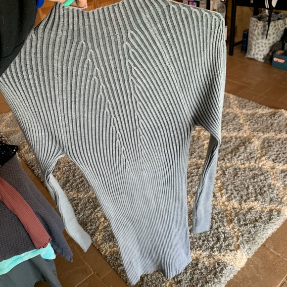 BUNDLE 3 dresses - Picture 5 of 7